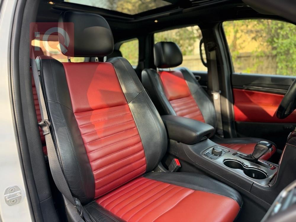 جيب جراند شيروكي